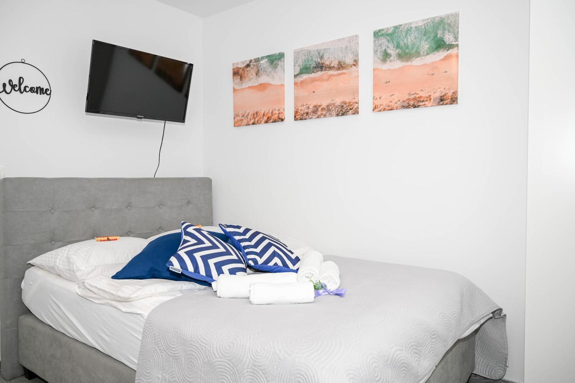 Blue Apartment With Free Parking 류블랴나 외부 사진